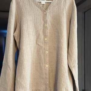 Eileen Fisher Grey Italian Fabric Linen Gauze Button Down Top Size Medium